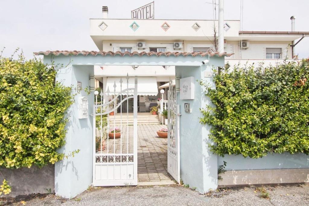 טיבולי טרמה Hotel La Maison Delle Terme מראה חיצוני תמונה